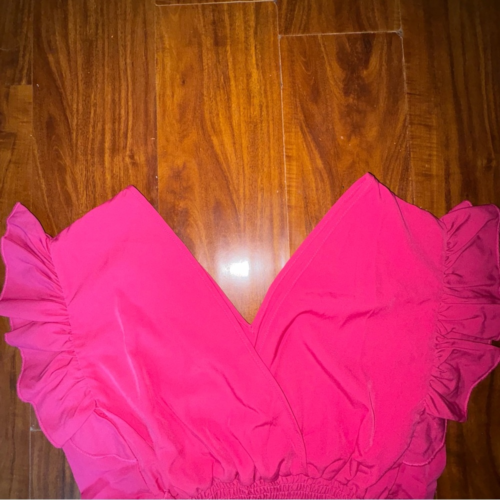 Chic Fuchsia Ruffle Blouse - Picture 3 of 4